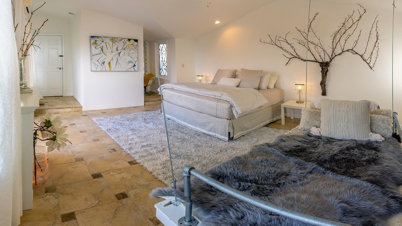 Photo of Bedroom in Talent