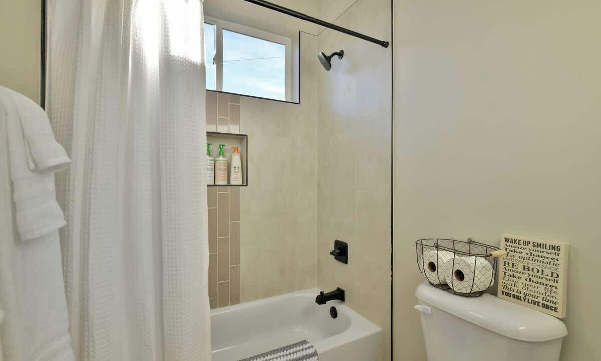 Photo of Bathroom in Diamond Valley
