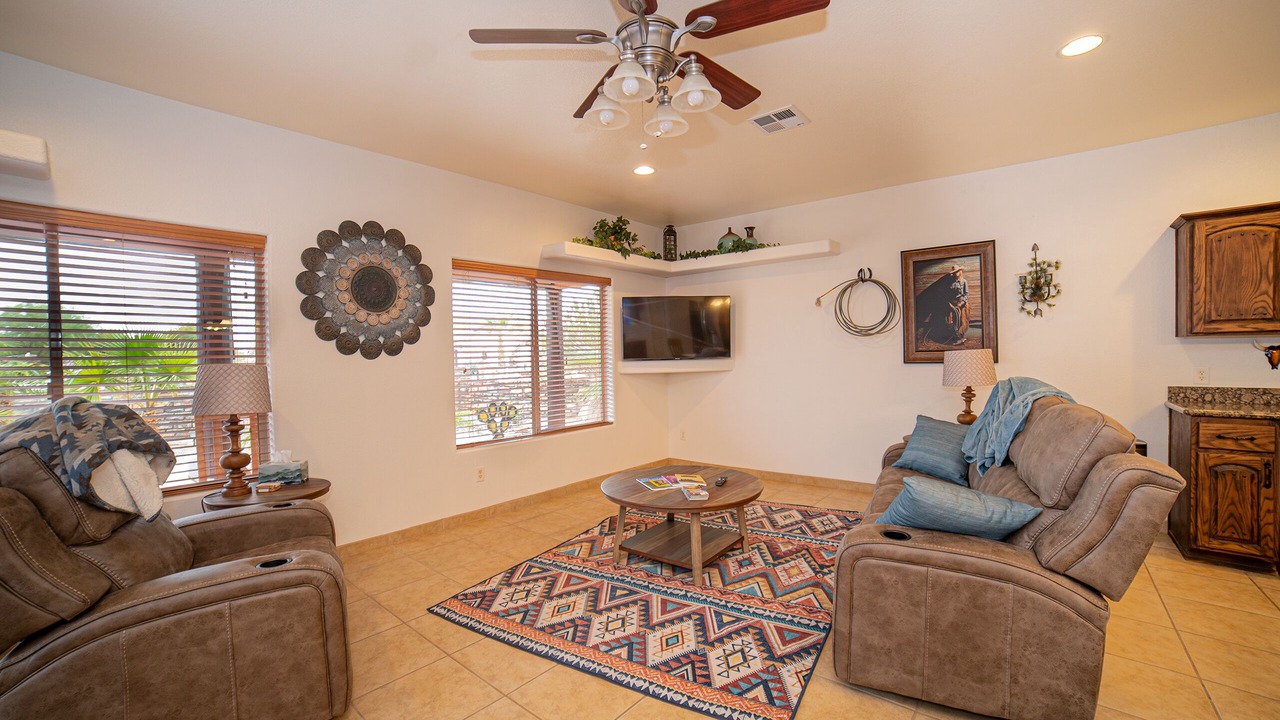 Photo of Livingroom in Foothills