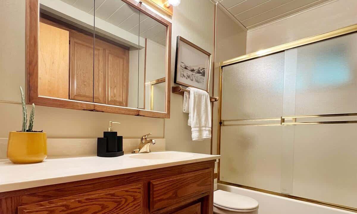 Photo of Bathroom in Twain Harte