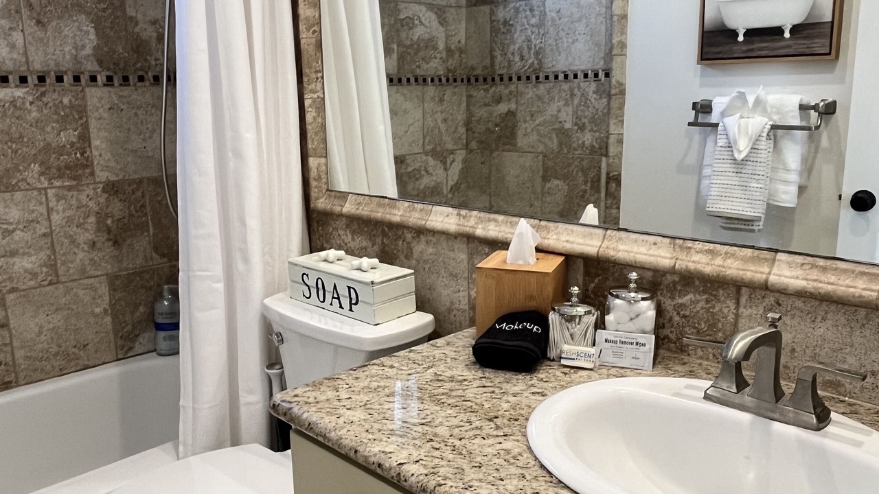 Photo of Bathroom in Mescal Corridor NW