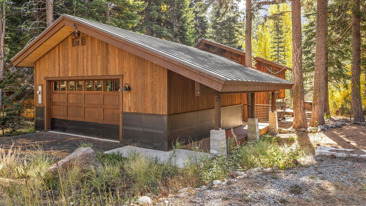 Photo of Outdoor in Alpine Meadows