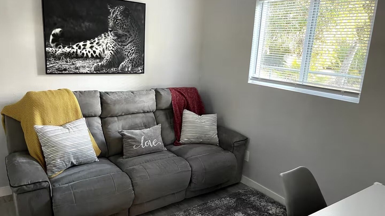 Photo of Livingroom in Old Poway