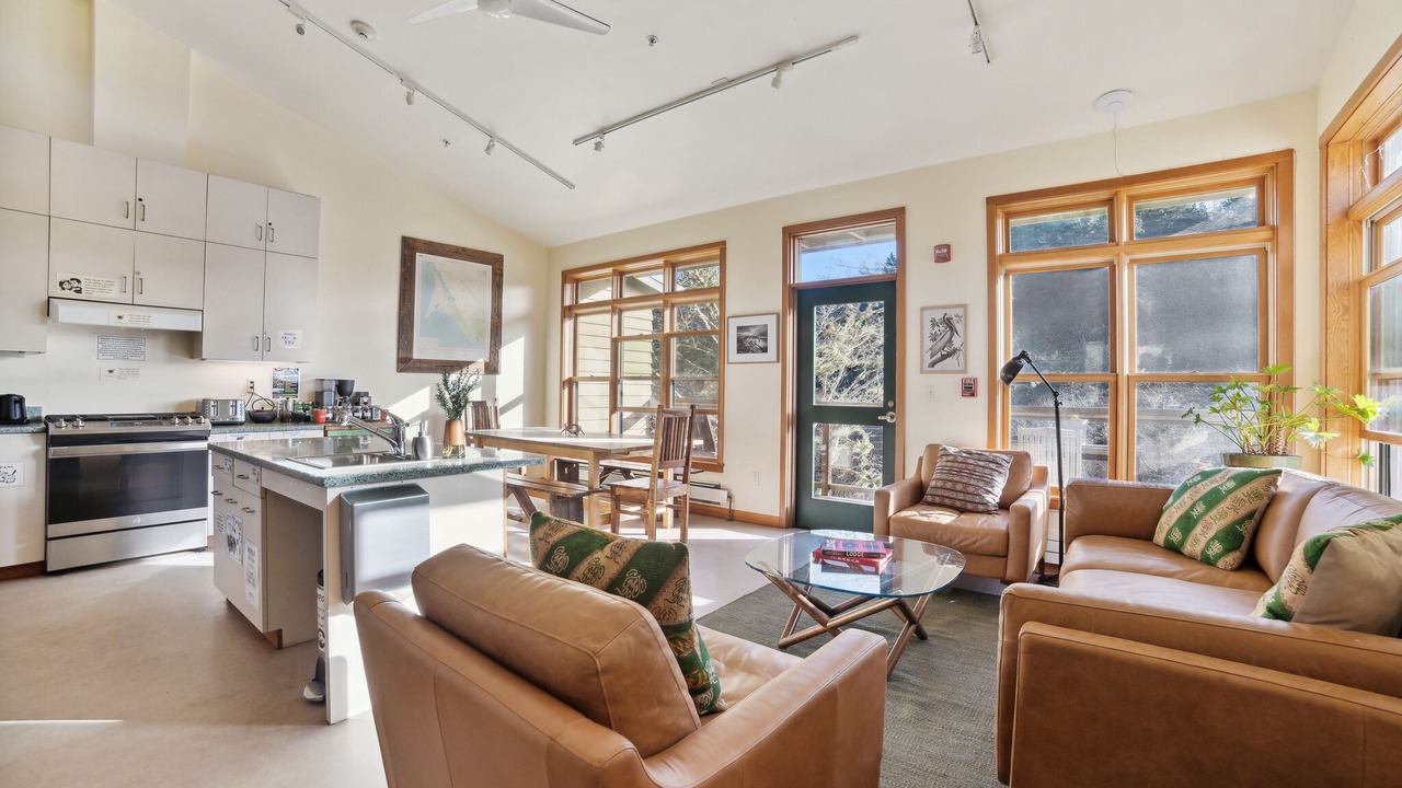 Photo of Livingroom in Point Reyes Station