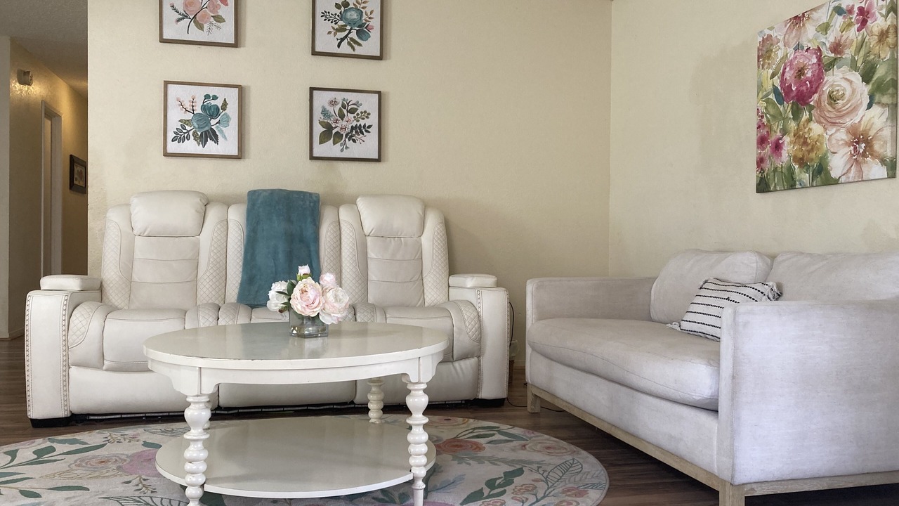 Photo of Livingroom in Kingman