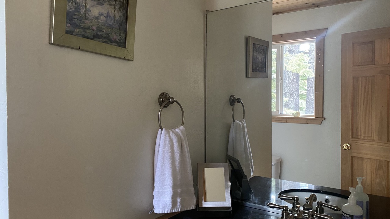 Photo of Bathroom in Country Club Estates