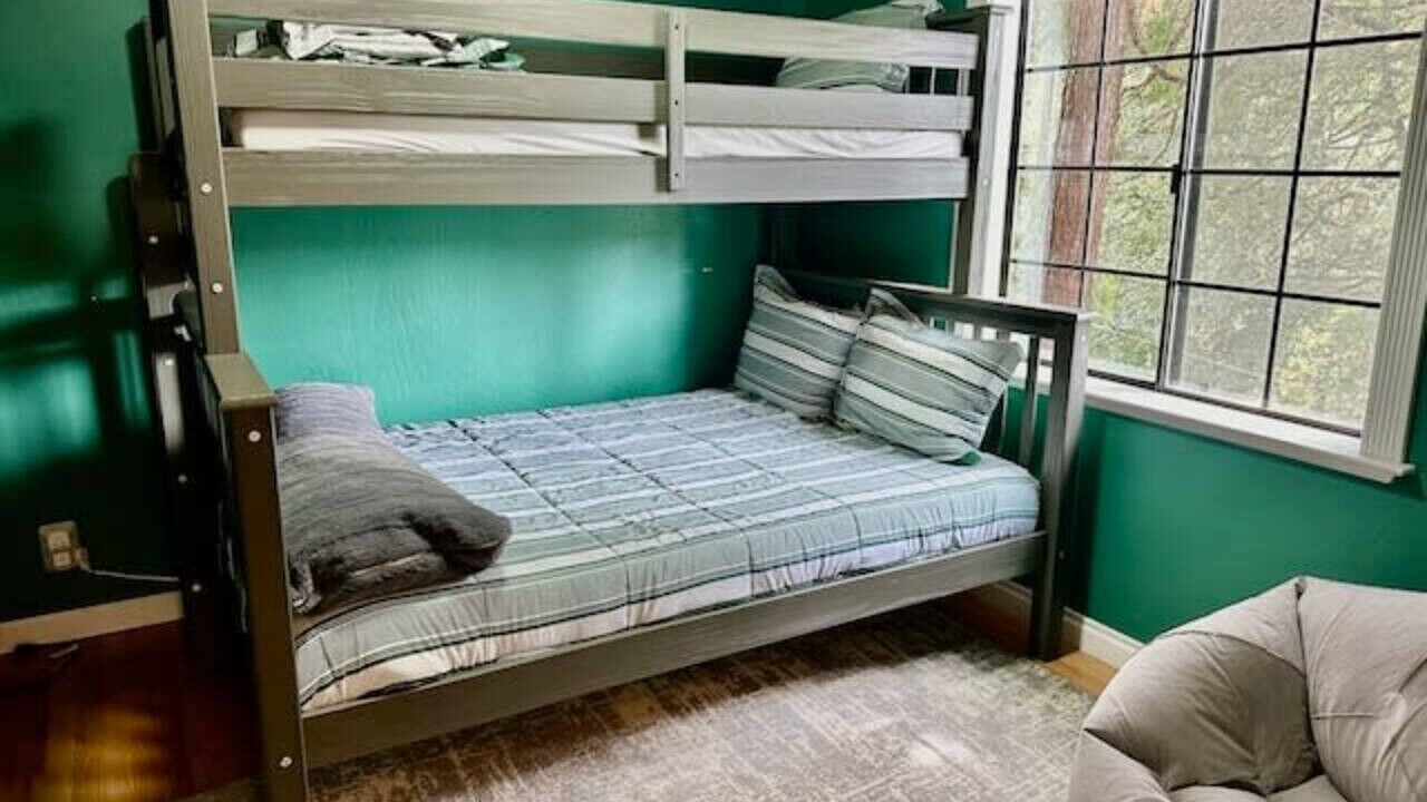 Photo of Bedroom in Oakhurst
