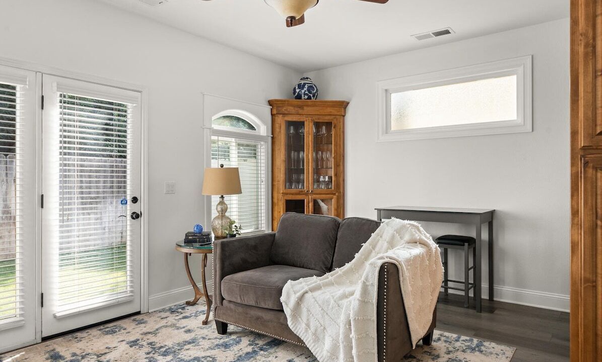 Photo of Livingroom in Chico