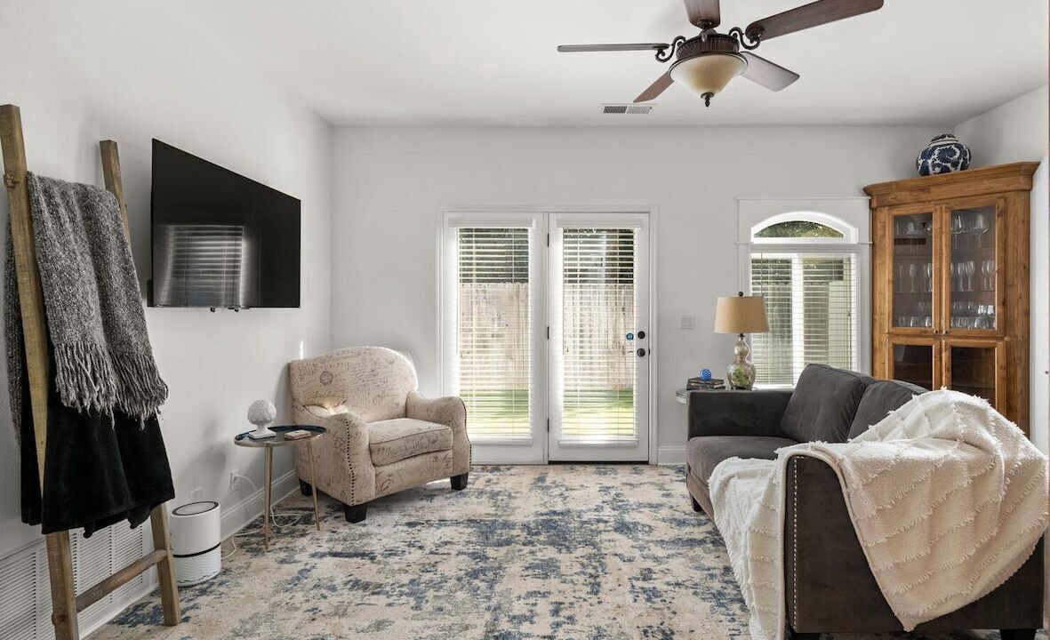Photo of Livingroom in Chico