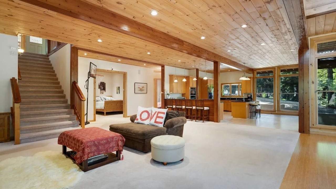 Photo of Bedroom in Fort Bragg