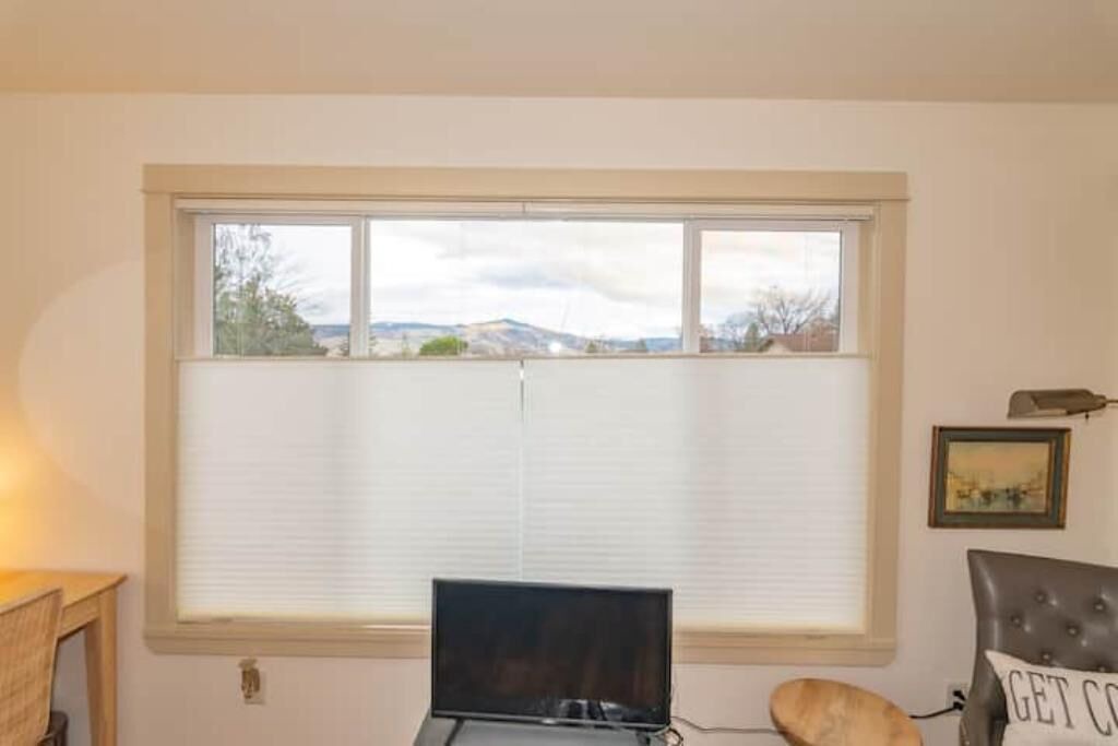 Photo of Livingroom in Ashland