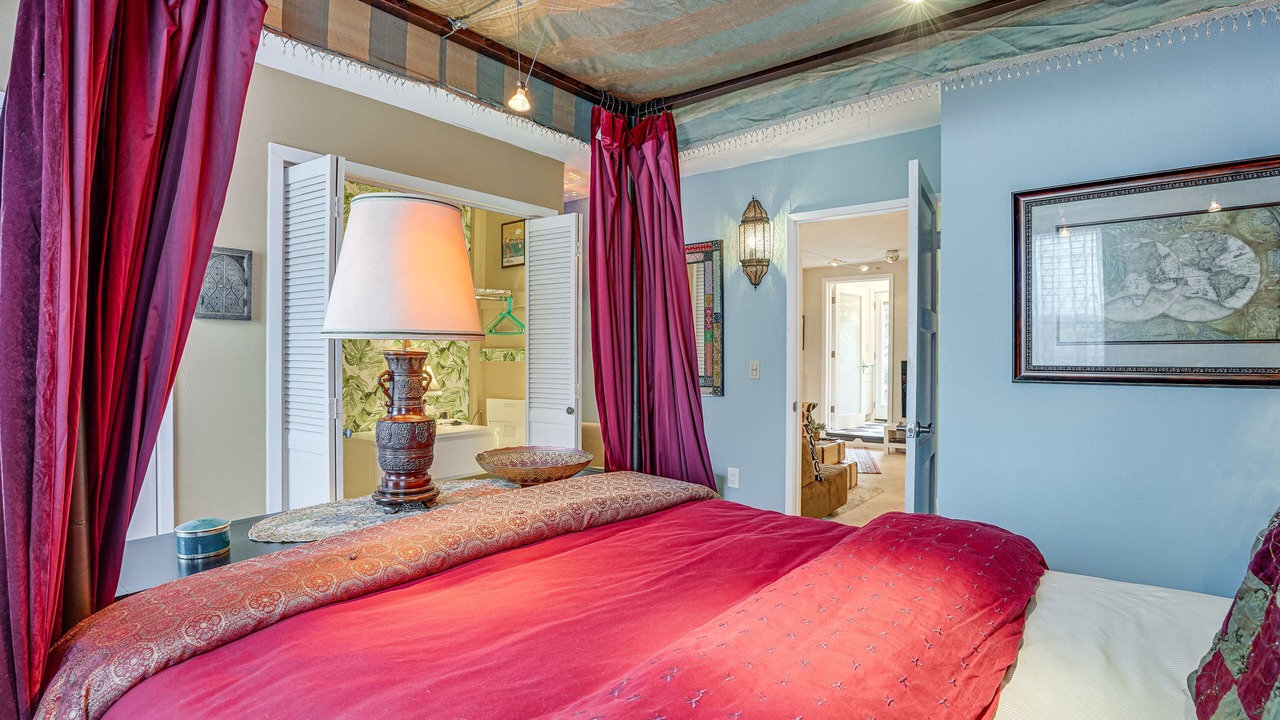 Photo of Bedroom in El Sobrante