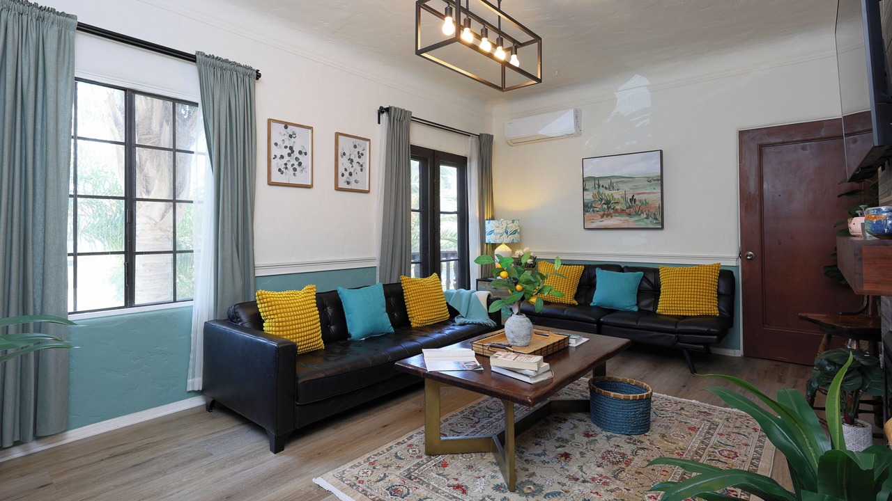 Photo of Livingroom in Santa Ana
