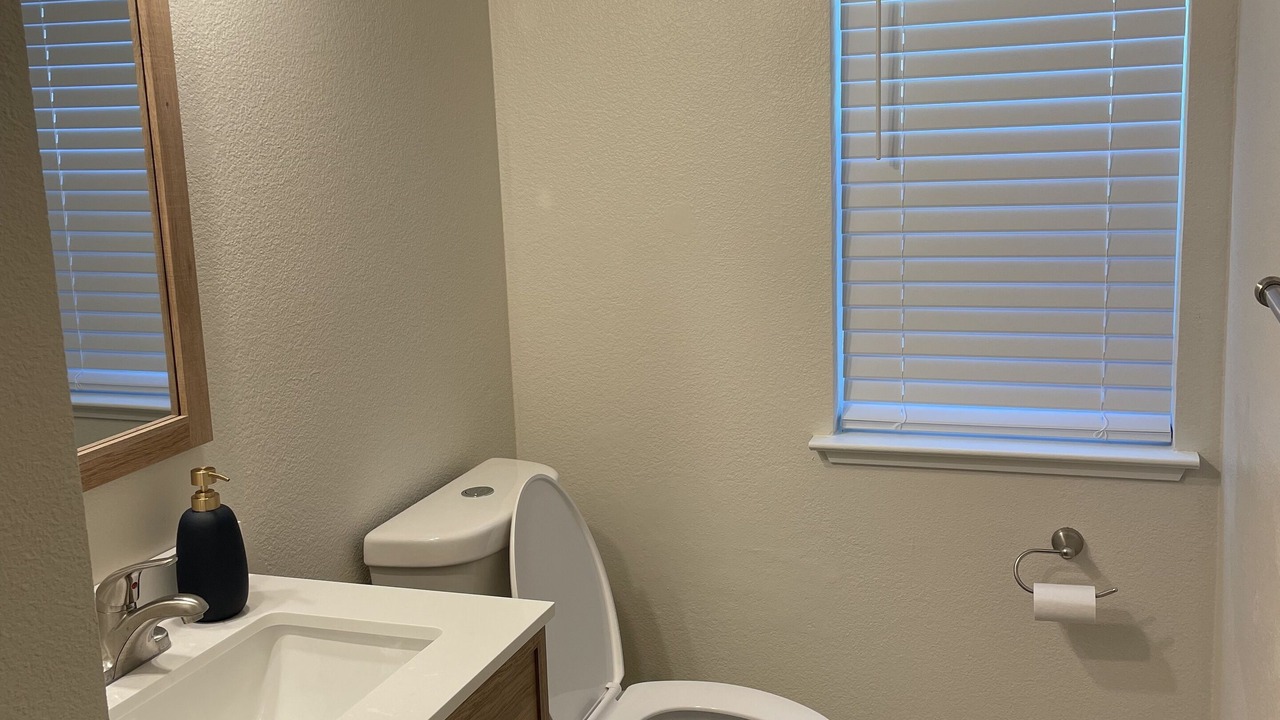 Photo of Bathroom in Southwestern Sacramento