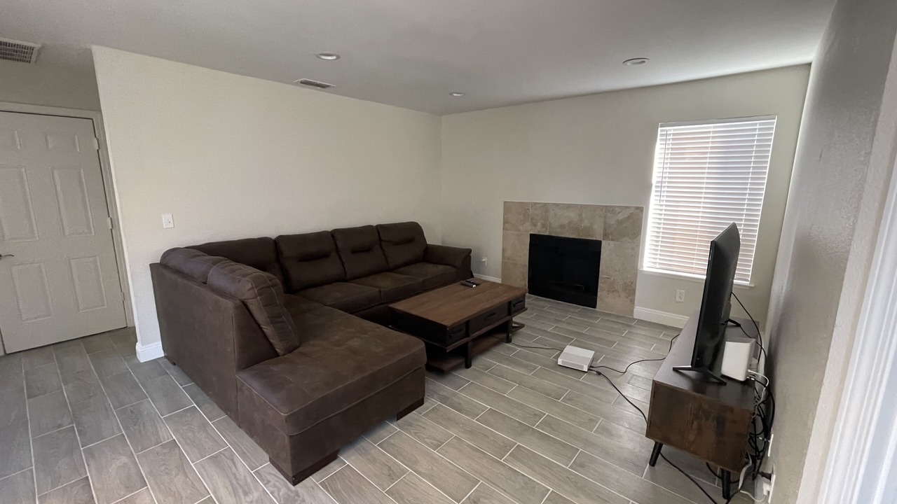 Photo of Livingroom in Southwestern Sacramento