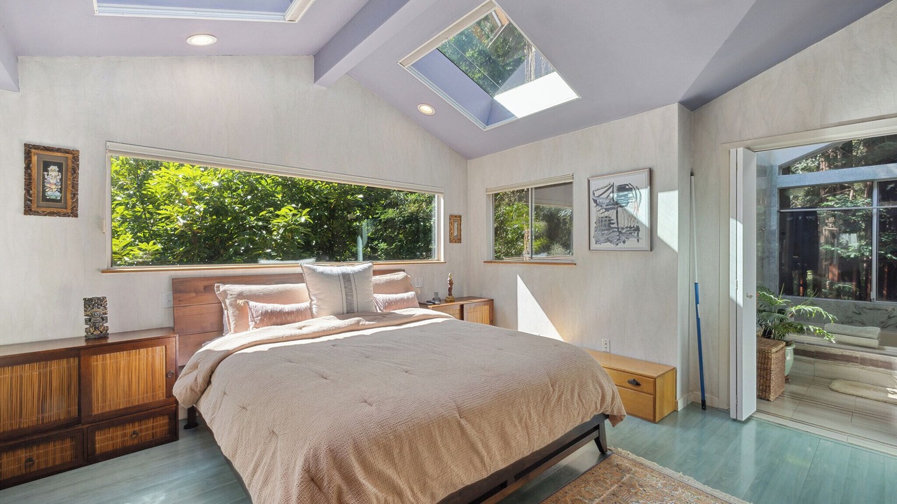 Photo of Bedroom in Lagunitas-Forest Knolls