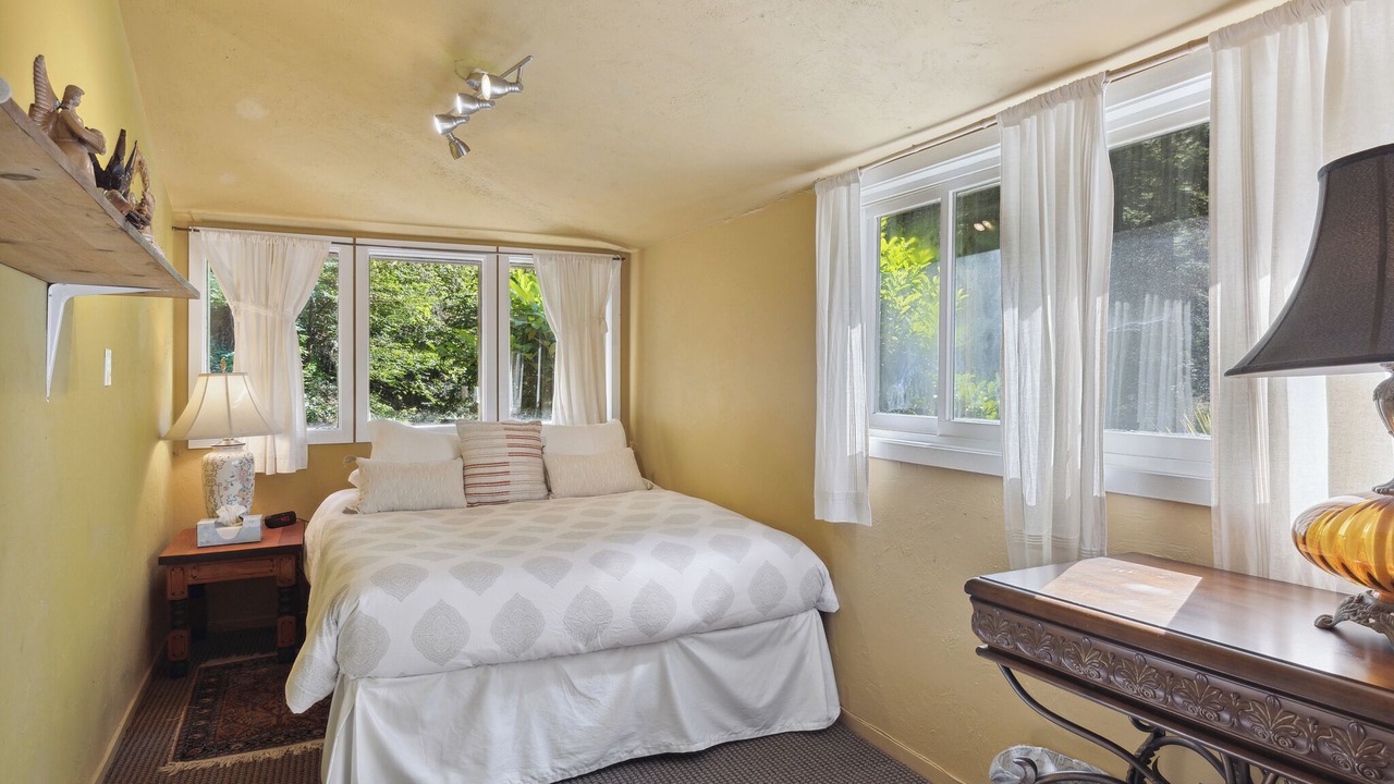 Photo of Bedroom in Lagunitas-Forest Knolls