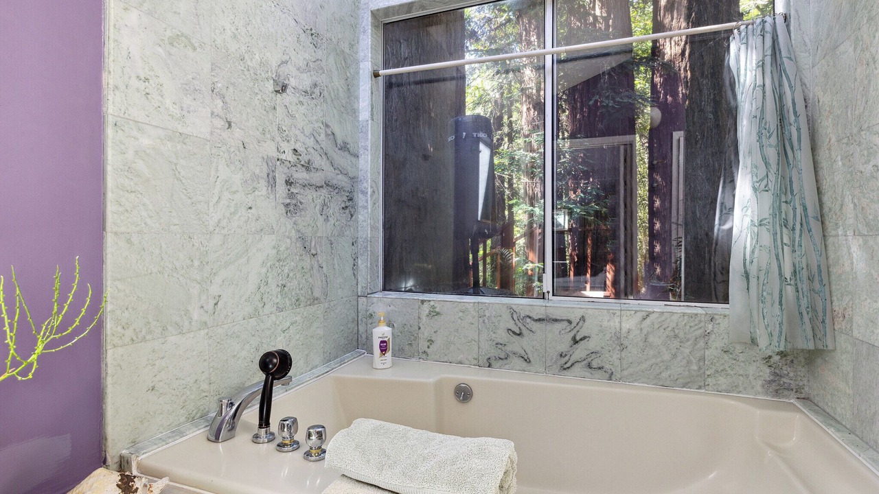 Photo of Bathroom in Lagunitas-Forest Knolls