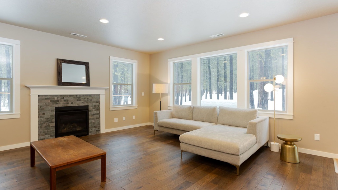 Photo of Livingroom in Black Butte Ranch