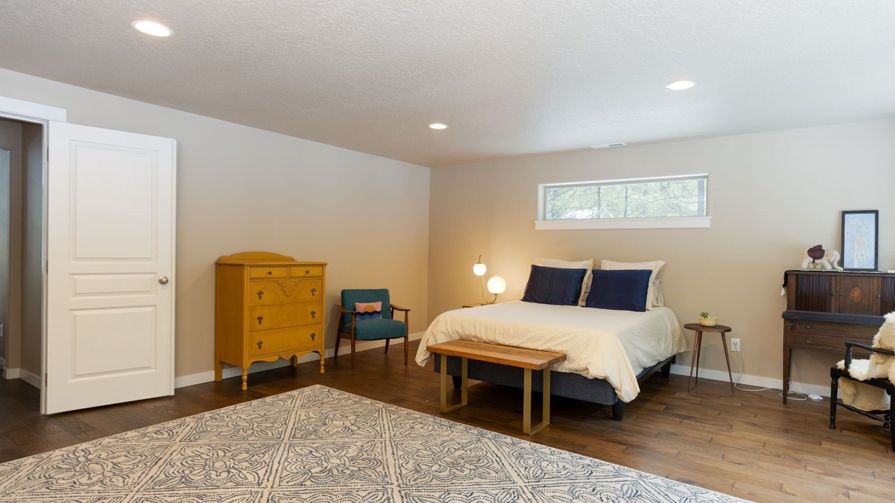 Photo of Bedroom in Black Butte Ranch