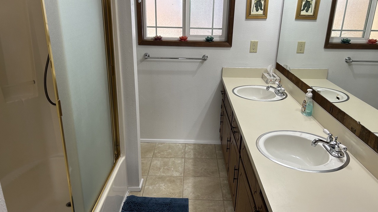 Photo of Bathroom in Bethel-Danebo