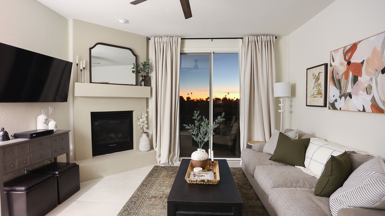 Photo of Livingroom in Superstition Springs