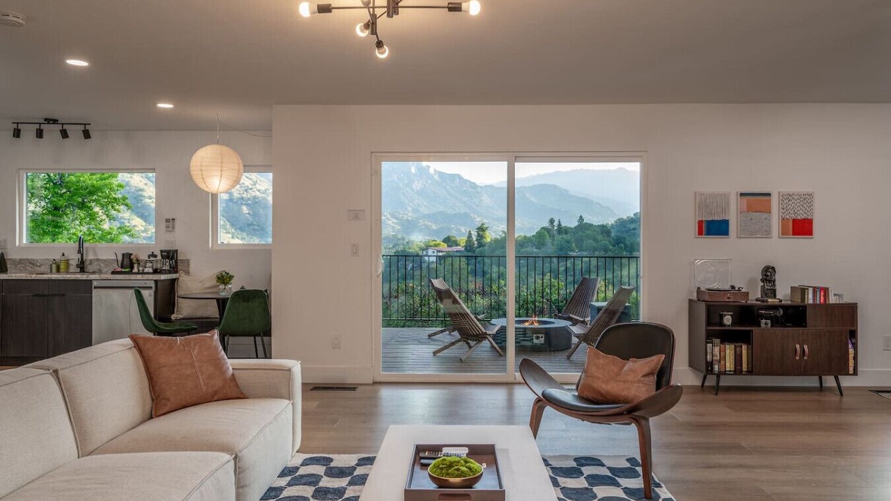 Photo of Livingroom in Three Rivers
