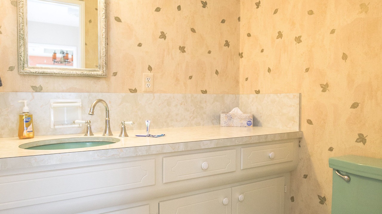 Photo of Bathroom in Southwest Anaheim