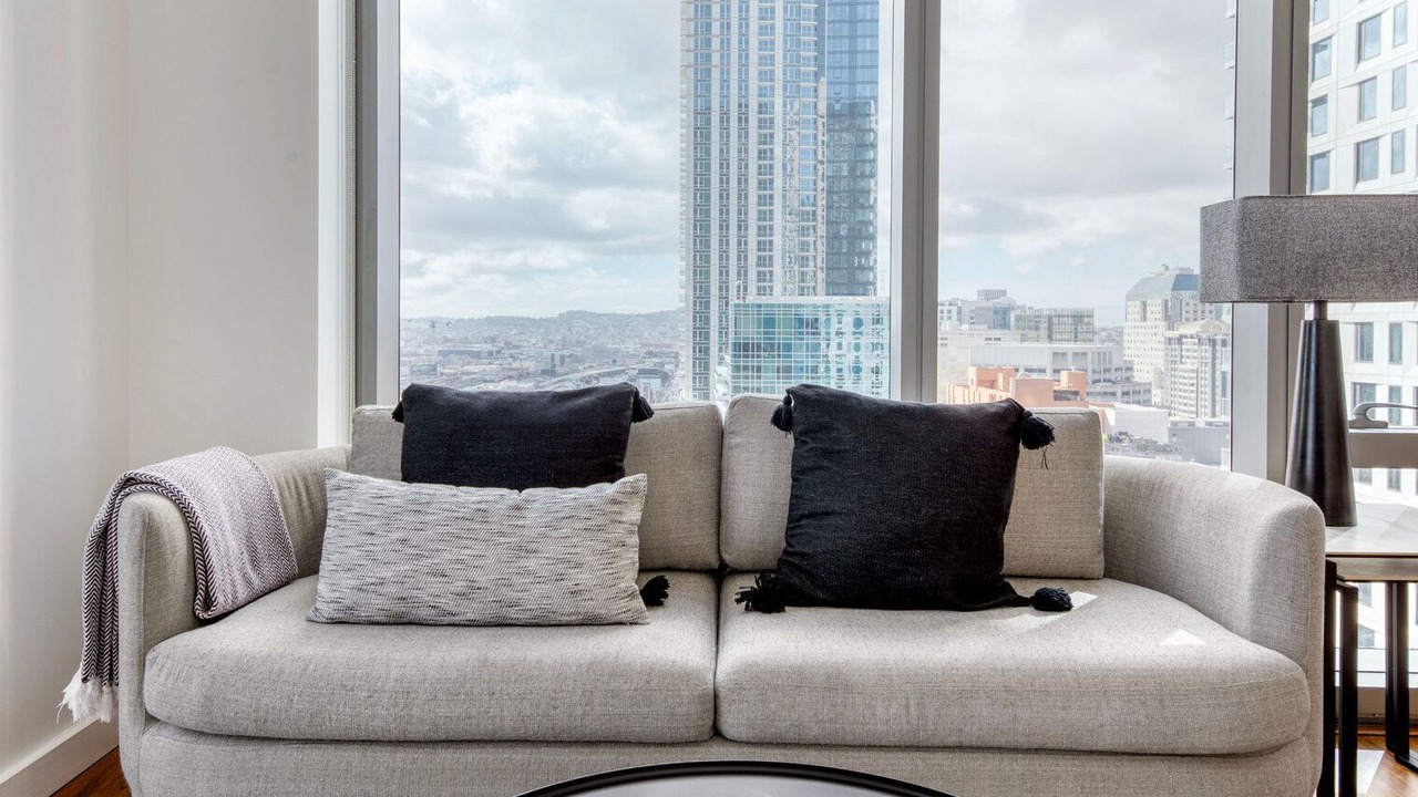 Photo of Livingroom in Rincon Hill