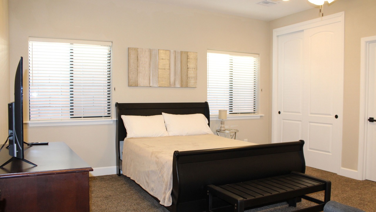 Photo of Bedroom in Fort Mohave