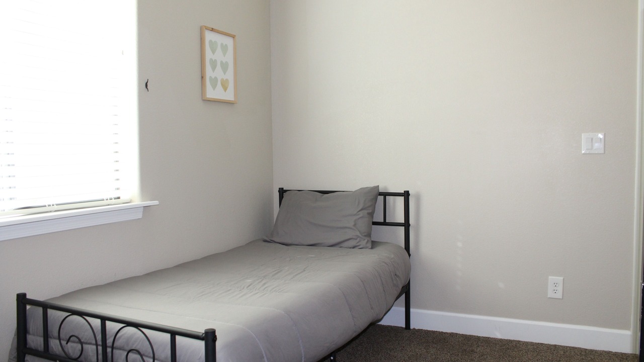 Photo of Bedroom in Fort Mohave