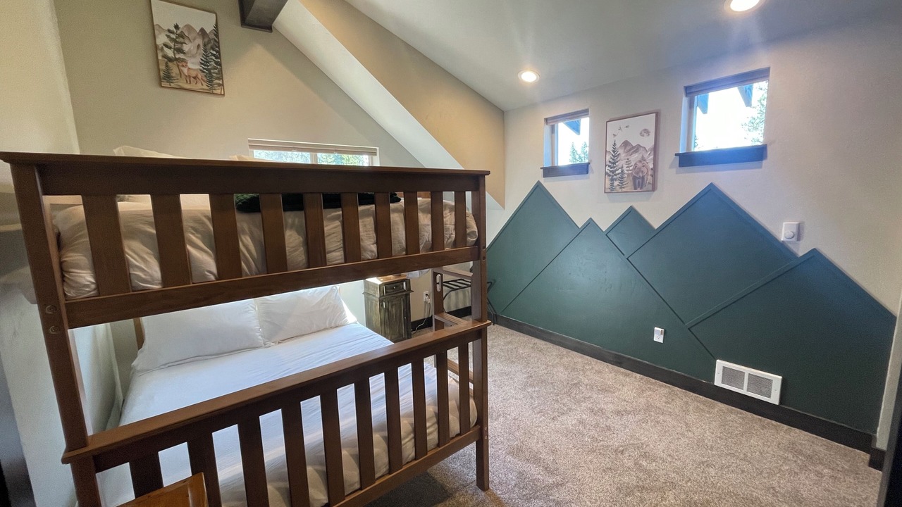 Photo of Bedroom in Crescent