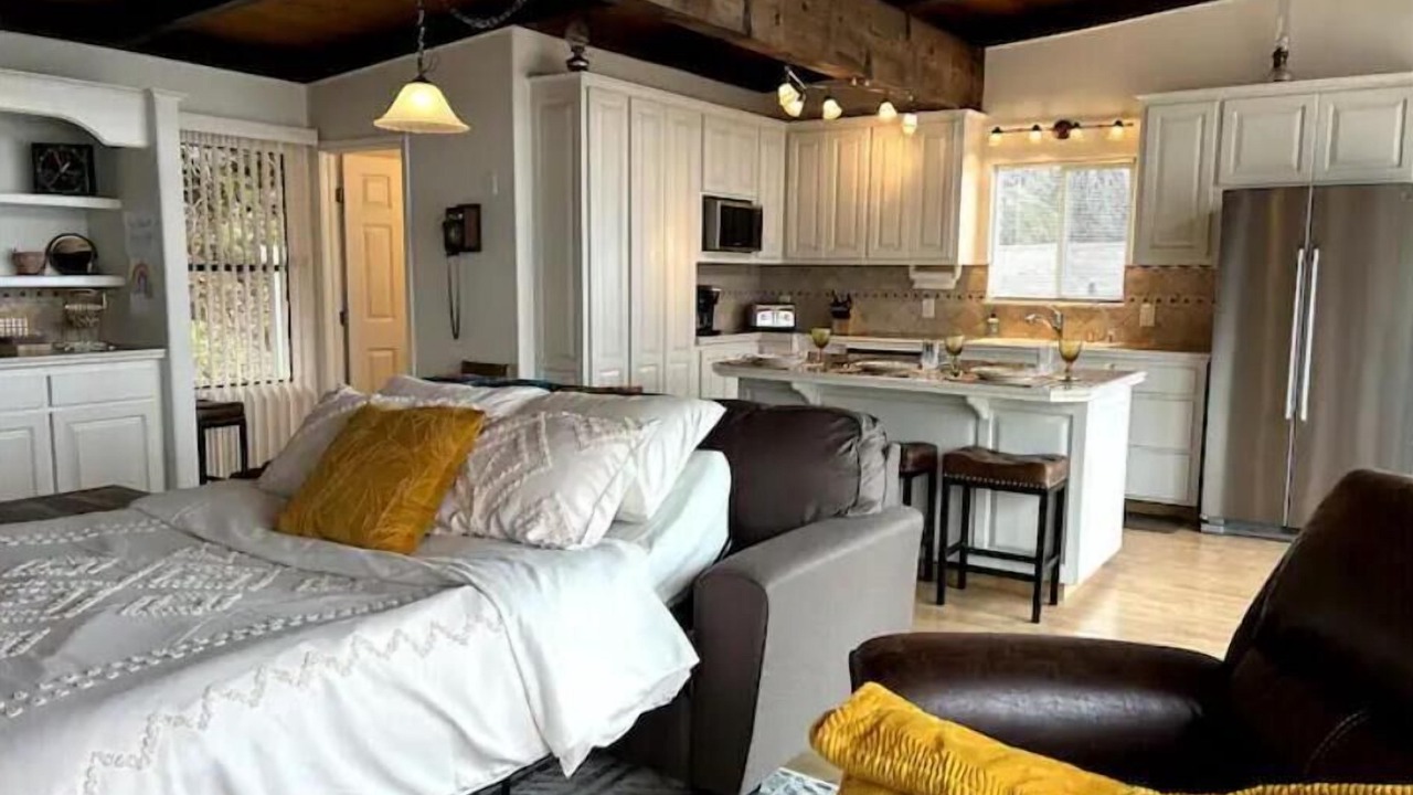 Photo of Bedroom in Lower Lake