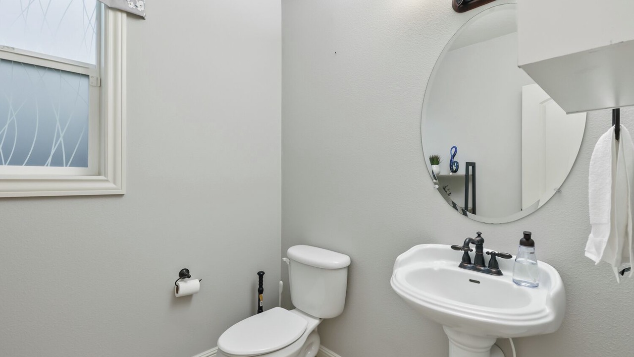 Photo of Bathroom in North Image