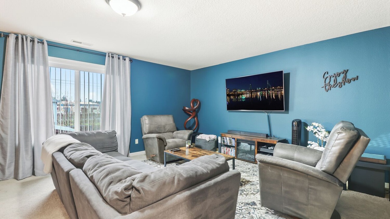 Photo of Livingroom in North Image