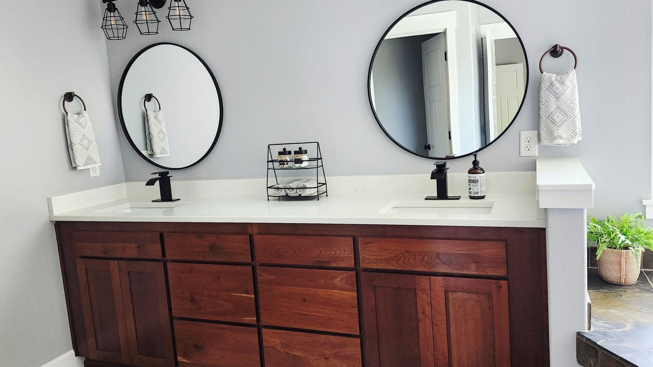 Photo of Bathroom in Keizer