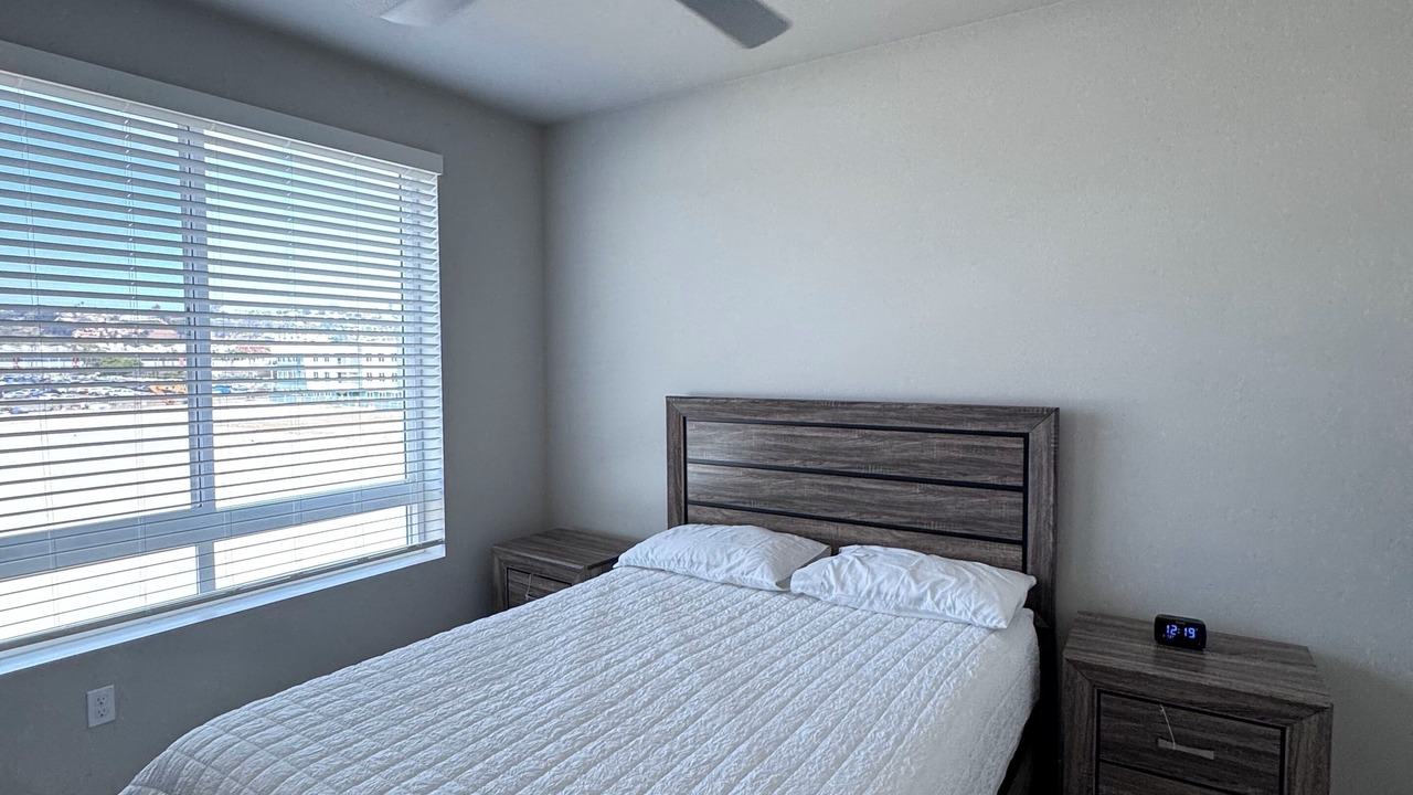 Photo of Bedroom in Midway District