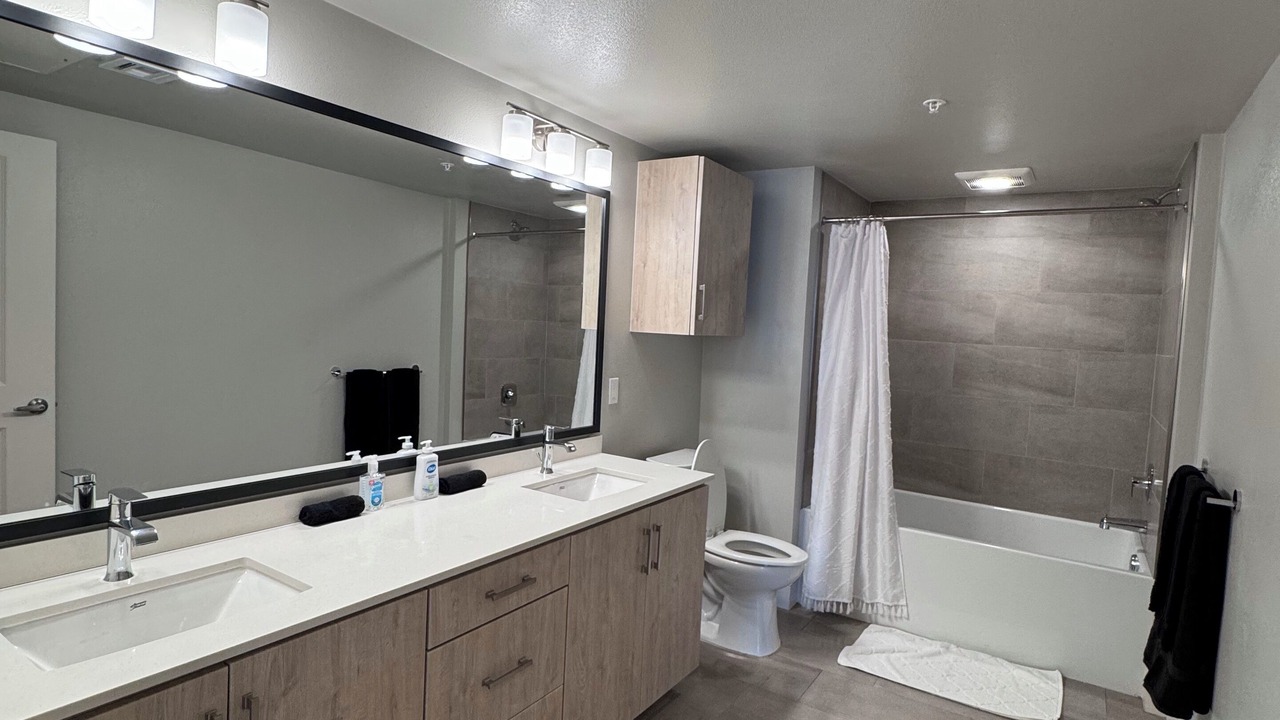 Photo of Bathroom in Midway District