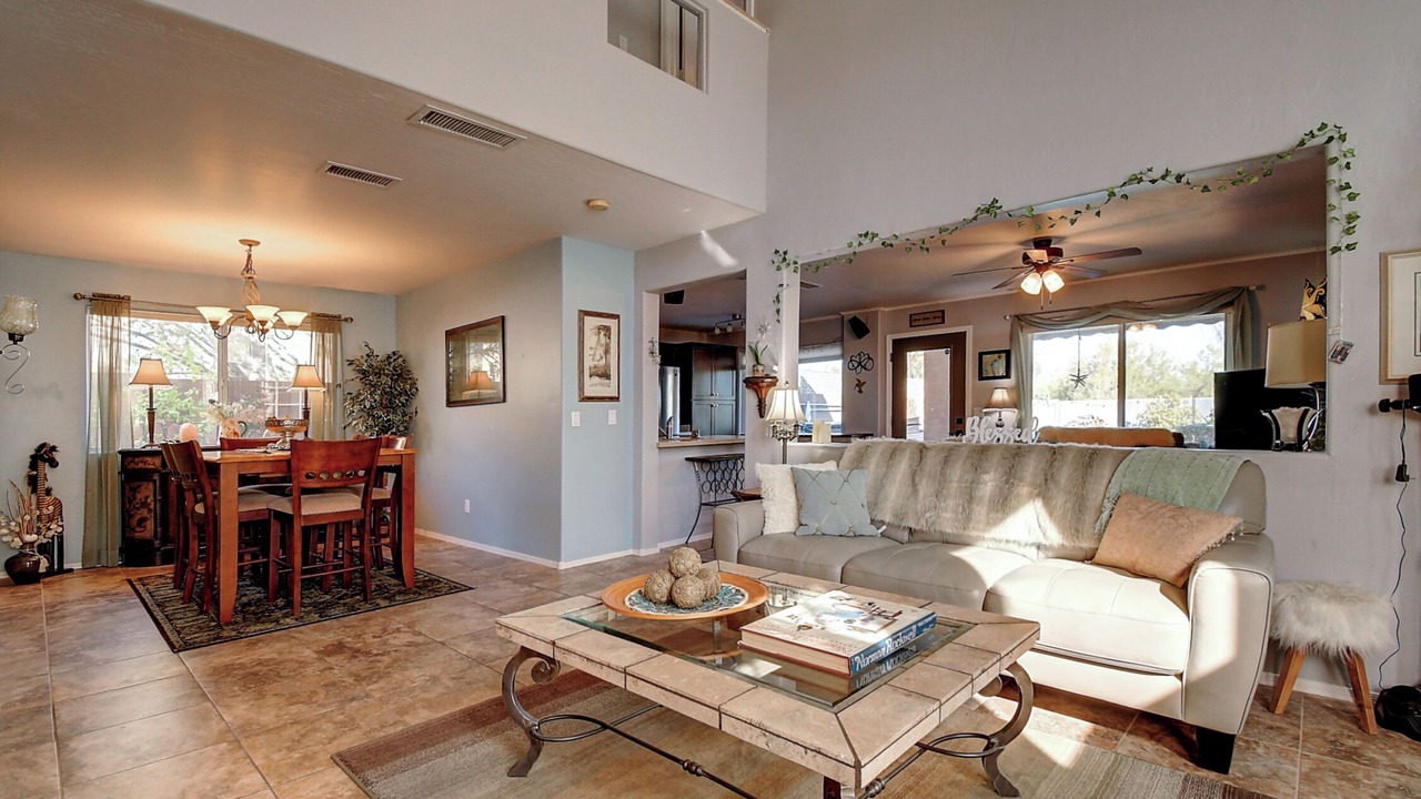 Photo of Livingroom in Tatum Ranch