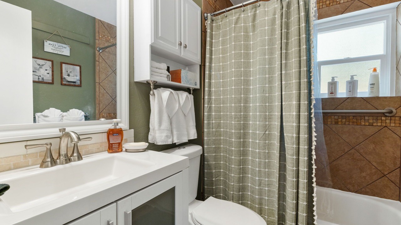 Photo of Bathroom in Mountain Club