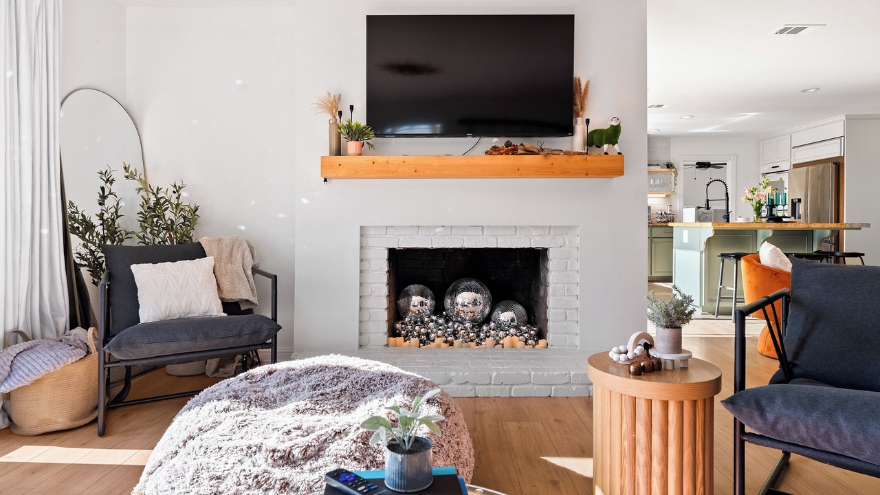 Photo of Livingroom in Templeton