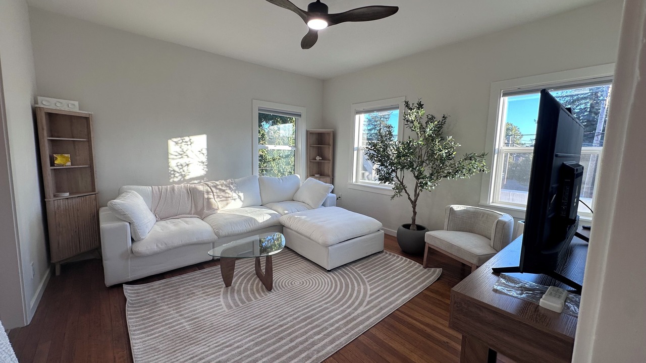 Photo of Livingroom in Napa