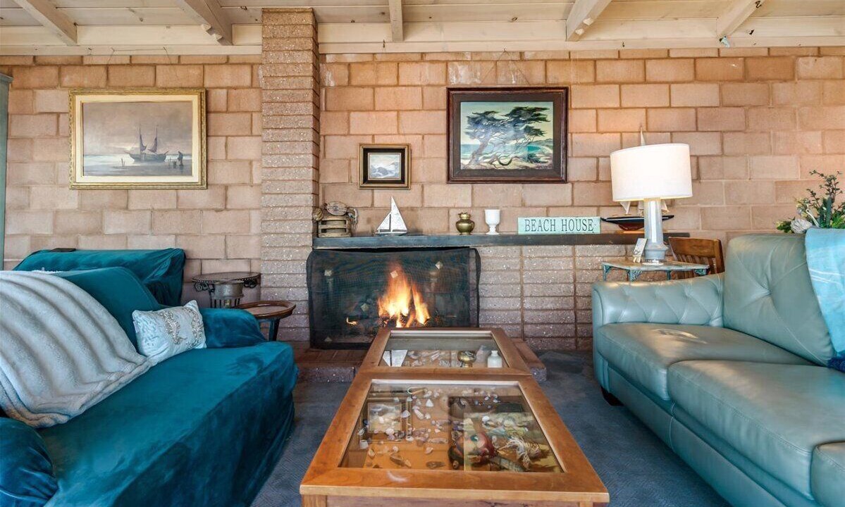 Photo of Livingroom in Pacific Grove