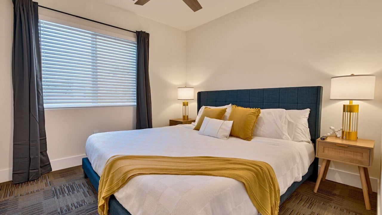 Photo of Bedroom in Mid-City