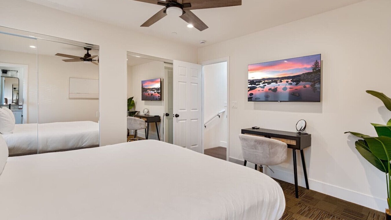Photo of Bedroom in Mid-City