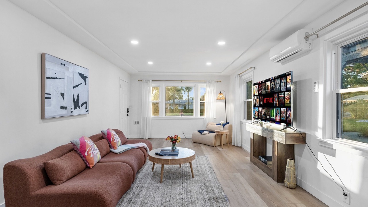 Photo of Livingroom in Upland
