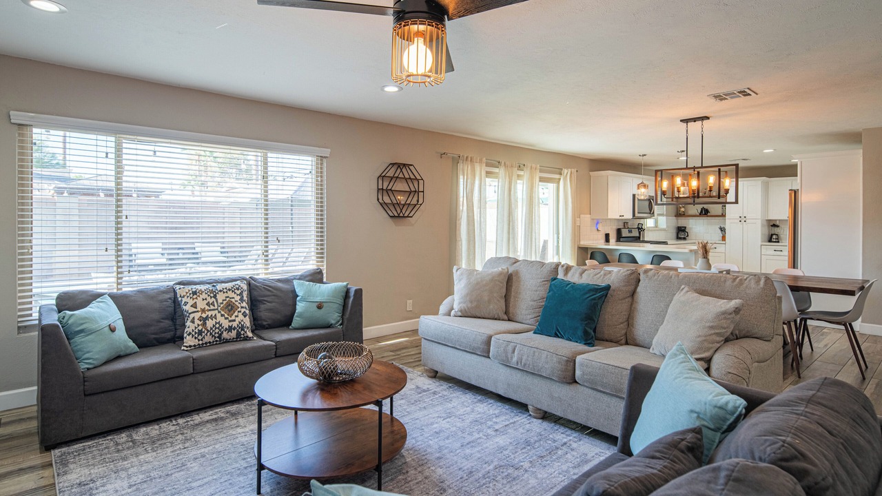 Photo of Livingroom in Scottsdale Estates Nine