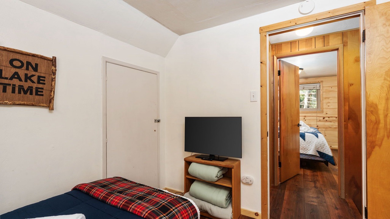 Photo of Bedroom in Sierra Cedars