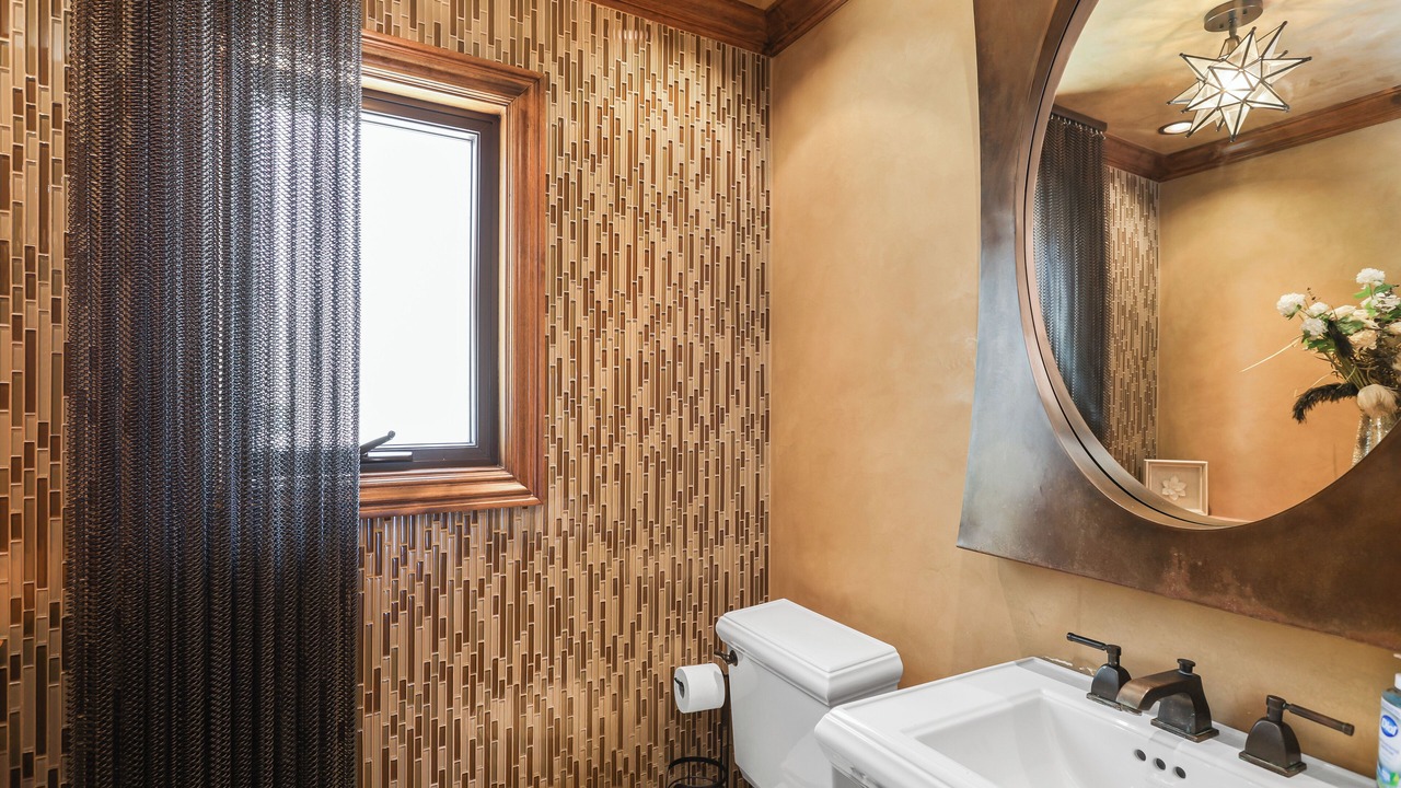 Photo of Bathroom in Westside Costa Mesa