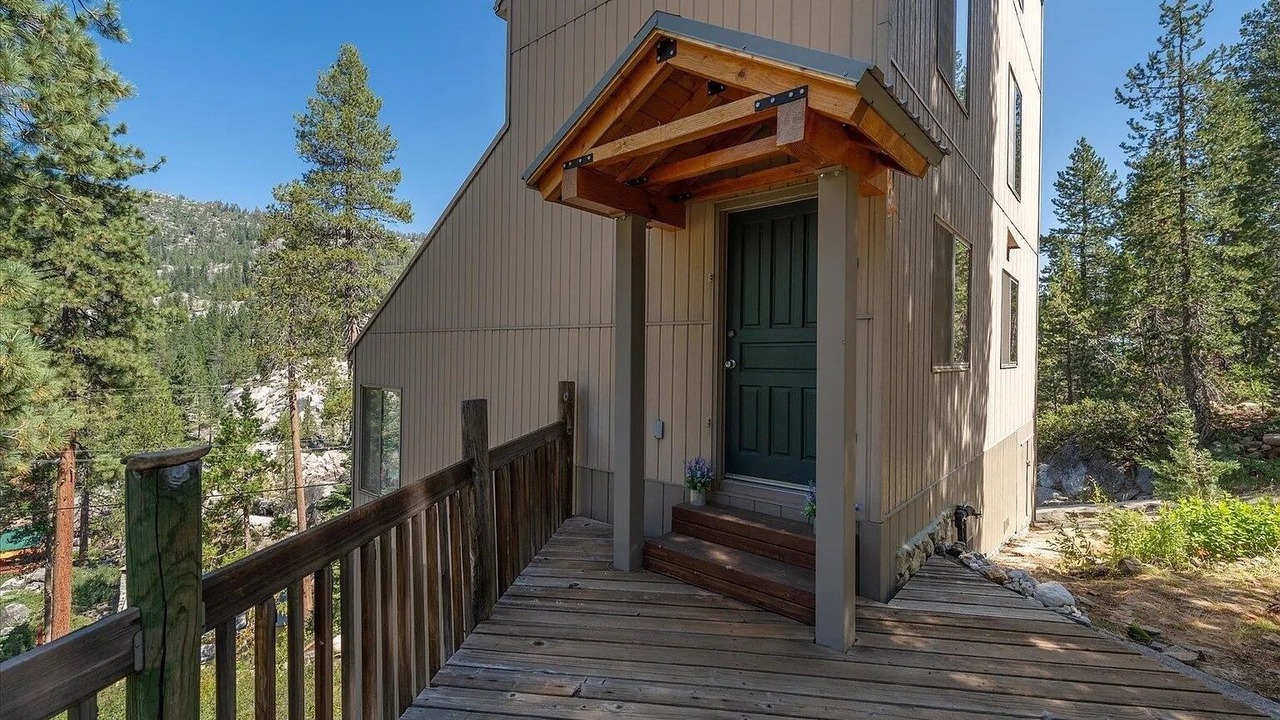 Photo of Outdoor in Tahoe National Forest